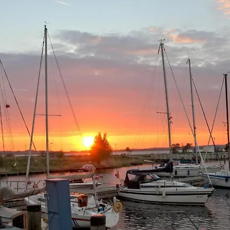 شقة Strandhaus Moenchgut Ferienwohnung 16 Mit Sauna- Und Schwimmbadnutzung Im Ahoi Sellin *